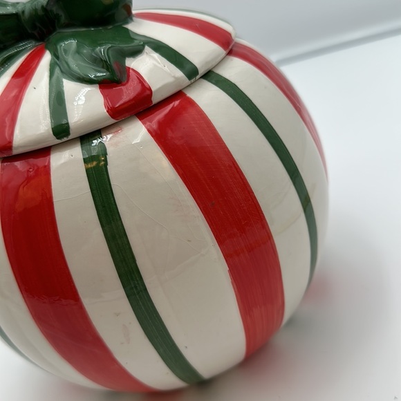 Round Stripped Cookie Jar Canster Decor - Picture 13 of 16